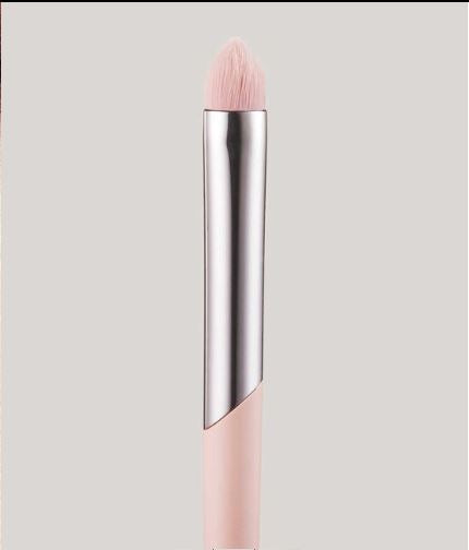 Fenty Beauty PRECISE DEFINITION EYESHADOW BRUSH 220