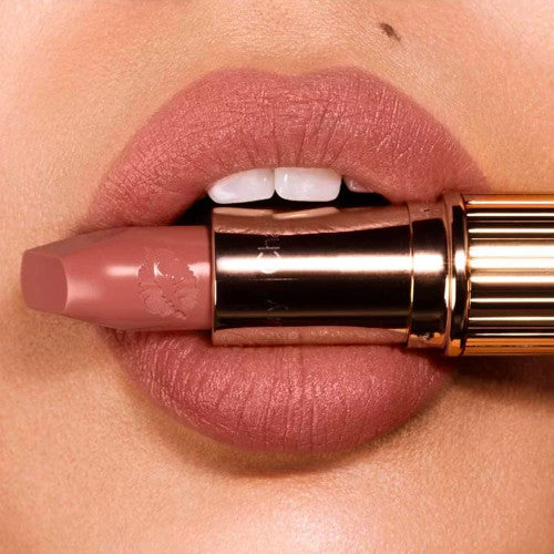 Charlotte Tilbury Matte Revolution Hot Lips