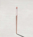 Fenty Beauty PRECISE DEFINITION EYESHADOW BRUSH 220
