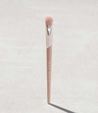 Fenty Beauty PLUSH EYESHADOW BRUSH 240