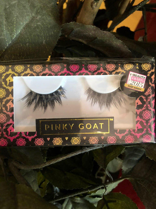 Pinky Goat Lashes