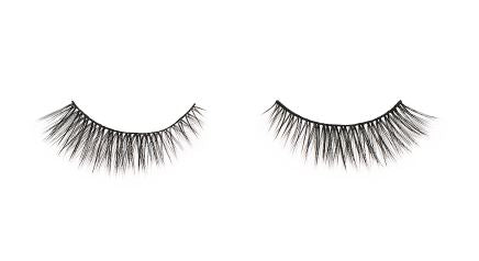Charlotte's Secret Lash Tricks Hollywood Red Carpet Lash